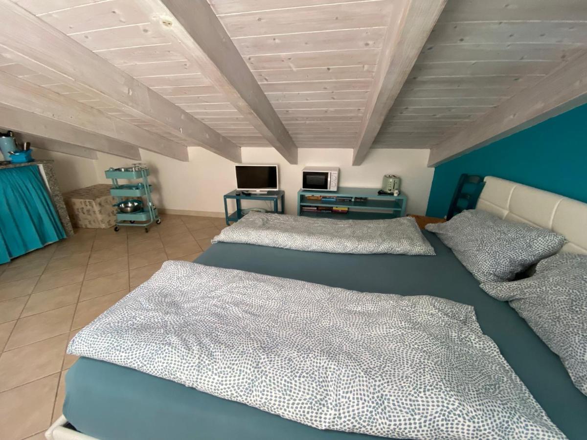 Studio Azzurro L Apartment Valledoria  Bagian luar foto