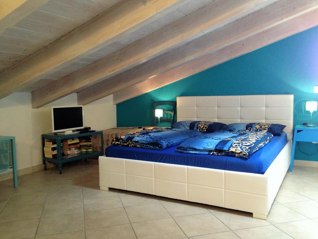 Studio Azzurro L Apartment Valledoria  Bagian luar foto